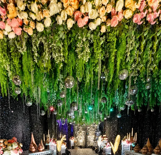 Fresh wedding floral decoration
